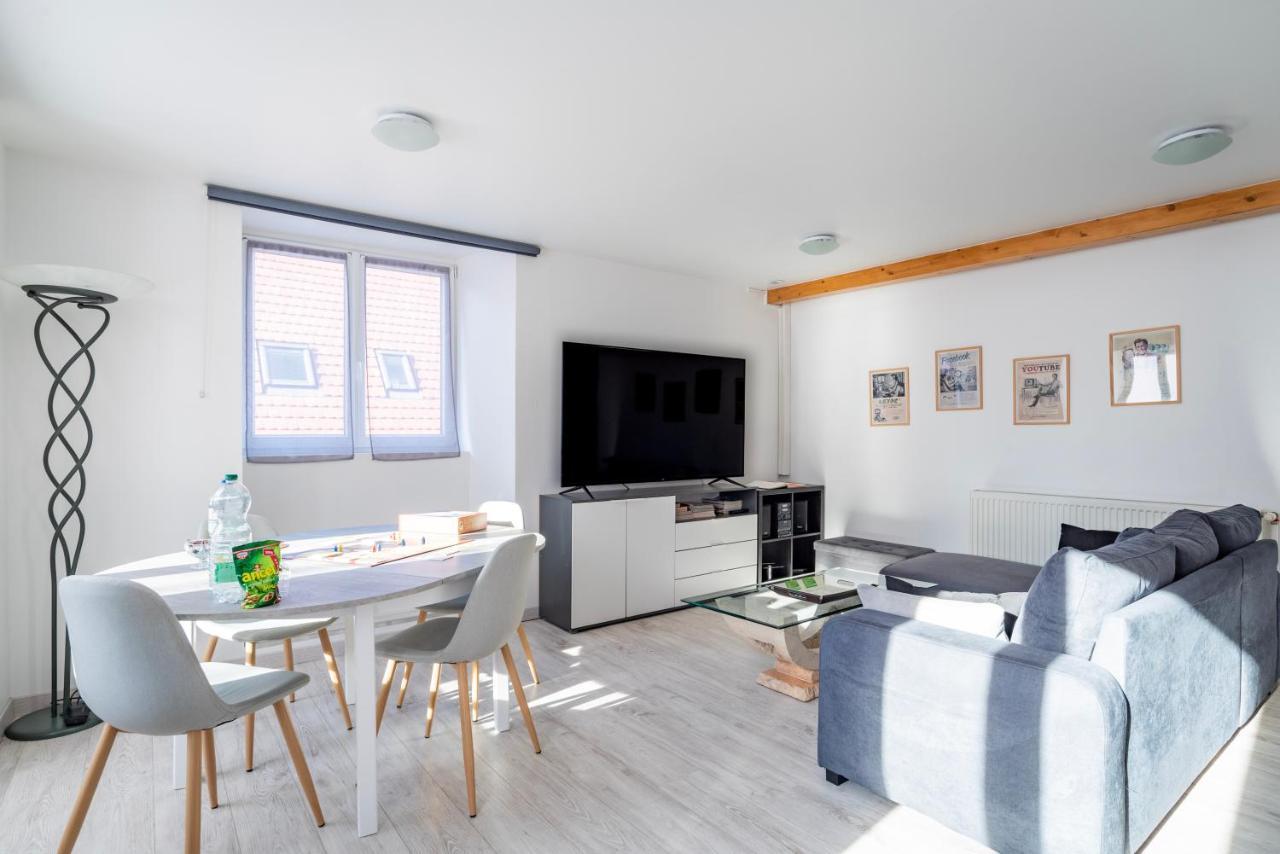 Gite Le Carpe Diem - Classe 3 Etoiles - Centre Ville - Wifi - Netflix Marmoutier المظهر الخارجي الصورة