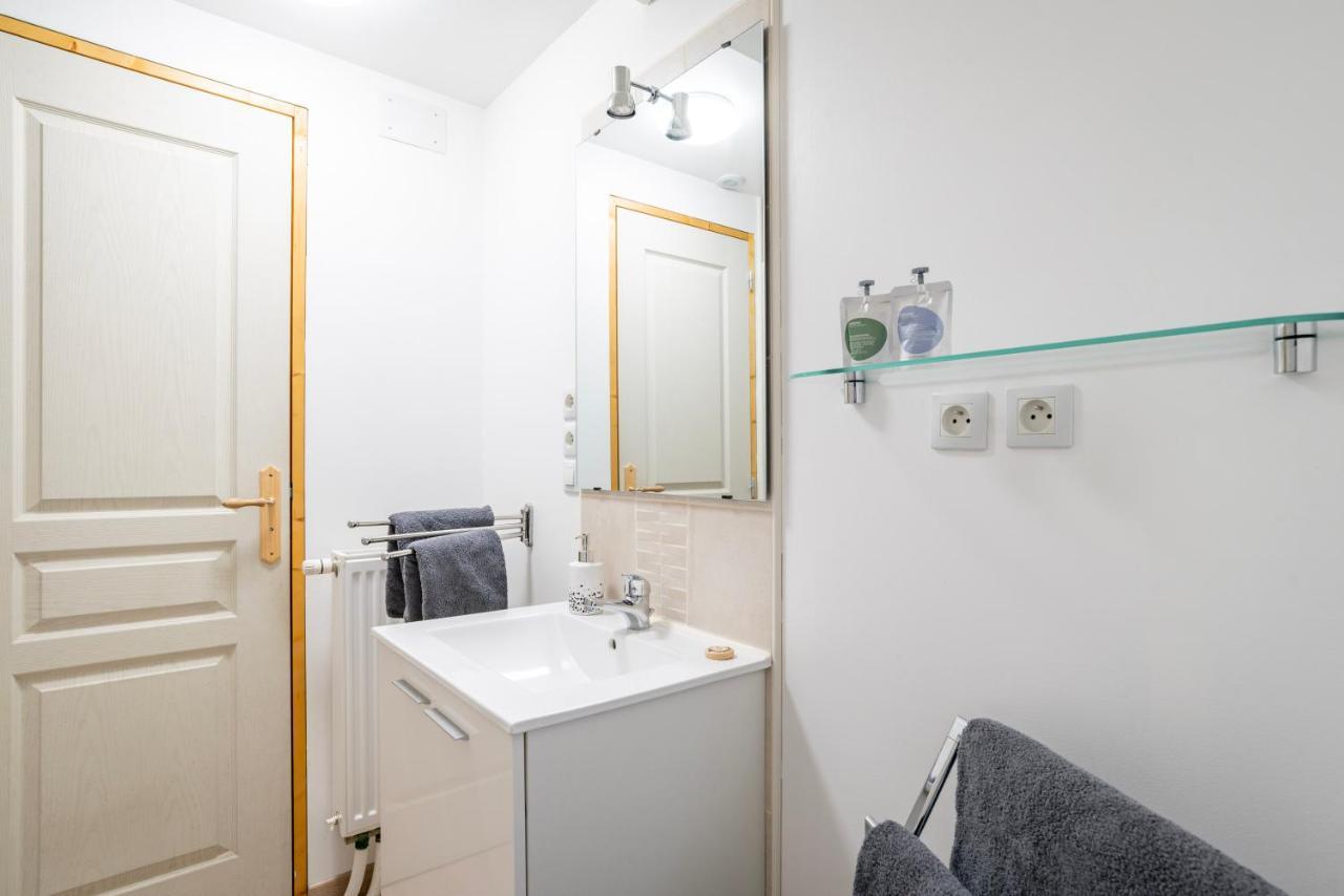 Gite Le Carpe Diem - Classe 3 Etoiles - Centre Ville - Wifi - Netflix Marmoutier المظهر الخارجي الصورة